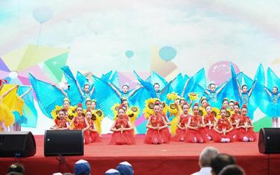 南寧市云景路小學(xué)舉辦11周年校慶暨慶“六一”文藝匯演
